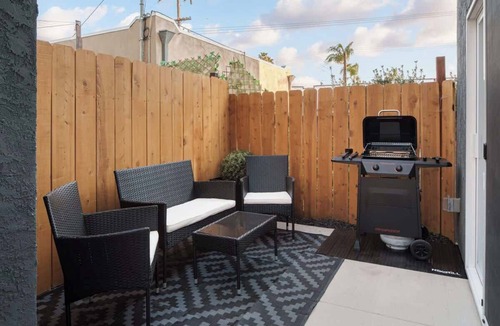 Normal Heights Apartment | North Park 5 Beds Rooftop Cinema & Activities