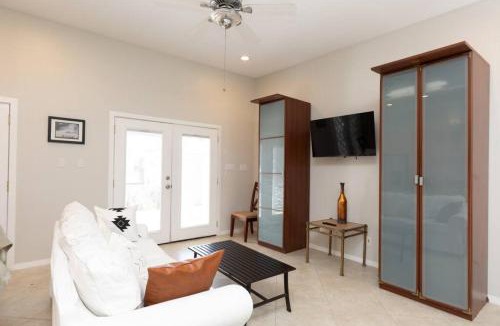 North Park House | North Park Studio Bungalow