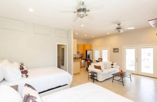 North Park House | North Park Studio Bungalow