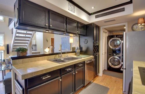 North Mountain House | North Phoenix Gem w/Courtyard & Pool Access