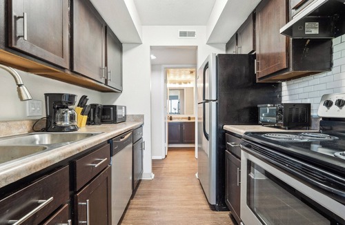 Columbus Apartment | Northwoods 124-2B I Comfy 1 Bed 1 Bath