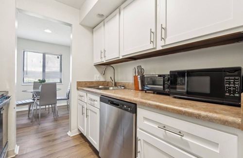 Columbus Apartment | Northwoods 8122-3B I Comfy 1 Bed 1 Bath