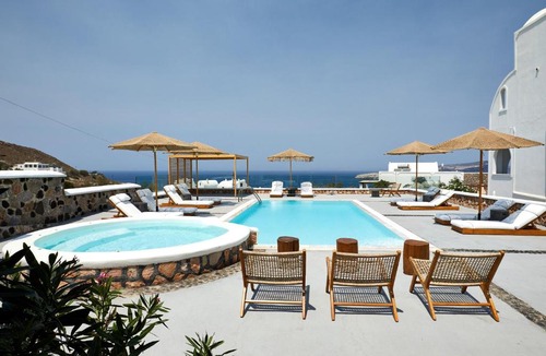 Akrotiri Hotel | Nuvia Suites