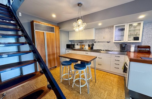Mount Auburn House | Oasis Above the City · Cincy Skyline Views