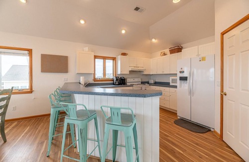 Carova Beach House | Ocean Aire - 4x4 Carova Beach, Ocean View, Hot Tub, Large Decks, Pets OK, Kayaks