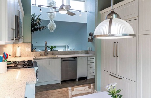 Leucadia House | Ocean Oasis~Seabluffe Gated Condos, Encinitas CA