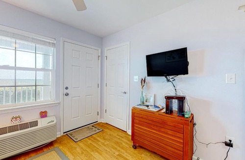 Atlantic Beach Hotel | Ocean Sands 235