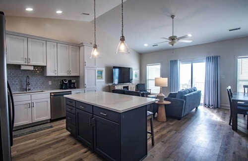 Surf City House | Ocean-view! 150 FOOT WALK TO OCEAN! EXCEPTIONAL RATING-192 REVIEWS. LBR DAY OPEN