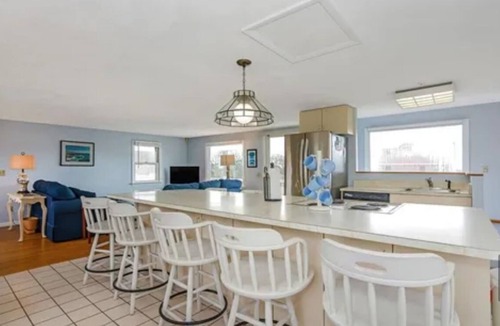 Green Hill Cottage | Ocean view cottage in Green Hill 3BR 2 BA