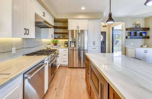 Point Loma Heights House | OCEAN VIEW Family Beach House 4BR 3BA Open Concept just 4 block walk to beach!
