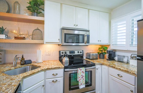 Isle of Palms Condo | Ocean Views! Wonderful Screened Porch w/Access to the Community Pool, Grills, Boardwalk & Beach!