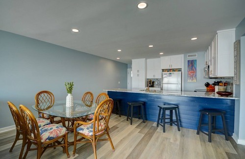 Topsail Beach Condo | Oceanfront 3BR Queen's Grant Condo
