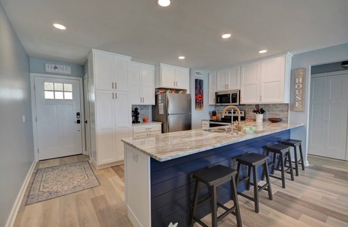 Topsail Beach Condo | Oceanfront 3BR Queen's Grant Condo