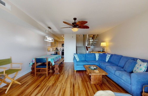 Pine Knoll Shores Condo | Oceanfront 4BR/4BA Multilevel Condo with Pool & Wifi
