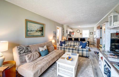 Sneads Ferry House | Oceanfront Topsail Beach Retreat - Steps to Shore!