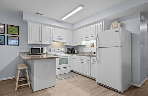 Atlantic Beach Condo | Oceanside/Pet Friendly Condo-Boardwalk Shores D