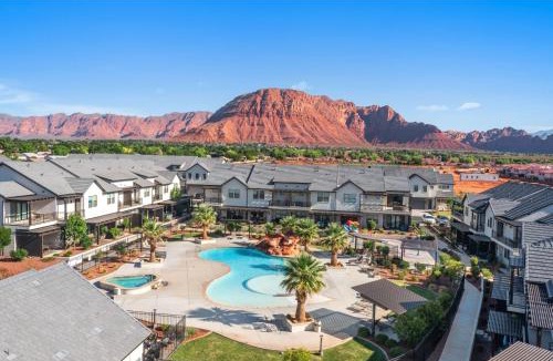 Santa Clara House | Ocotillo Springs Resort 40 Private Hot Tub, Community Pool, and More