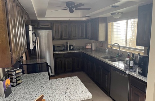 Tucson Condo | Old-School Charm on the Course – Patio Views & Sleeps 6