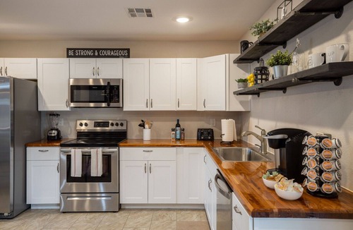 Scottsdale Estates Six House | Old Town Scottsdale: Heated Pool, Golf, Nightlife!