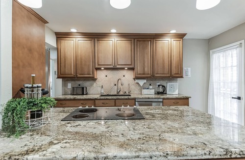 Village Grove House | Old Town Scottsdale Private Spa 3BR/3BA Retreat w/2 Master Suites