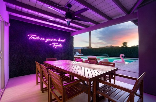 South Scottsdale House | Old Town Scottsdale I Heated Pool I King Bed I 4 Bedroom