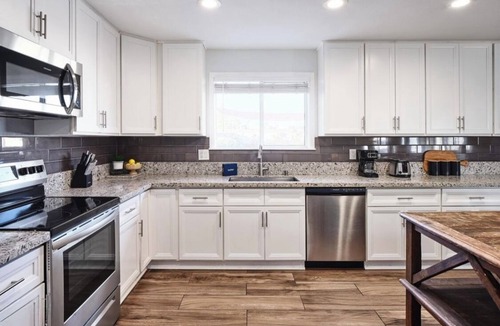 Pointe Scottsdale House | Old Town Scottsdale Retreat: 5BD, 2BA with a Pool, BBQ Grill, & More