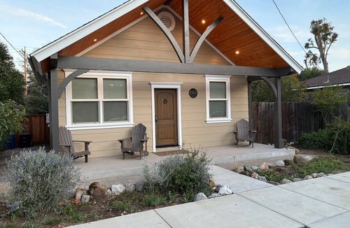 Paso Robles House | Olive with a Twist-Right in the Heart of Paso Robles on the West Side!