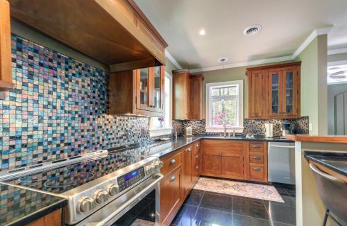 Craven County House | On-Site Creek! Peaceful Wooded Retreat in Havelock