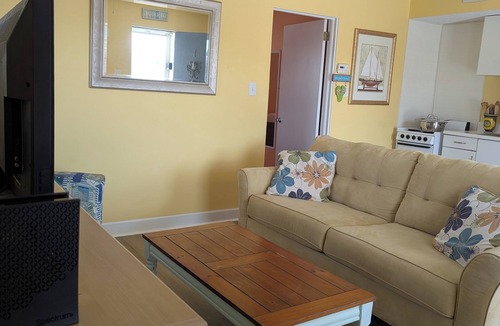 Morehead City Condo | One BR beach condo with pool!