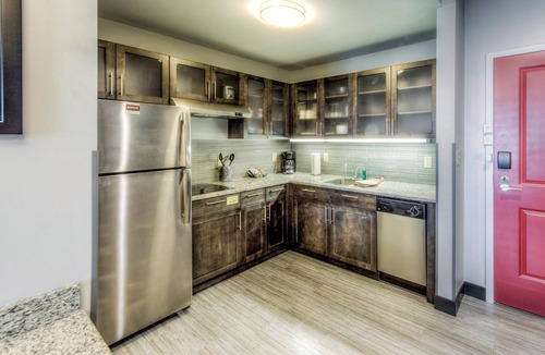 Columbus Apartment | Only 1 Mile from The Ohio State University! | Heated Indoor Pool + Fitness Center