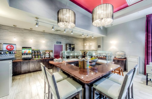 Columbus Apartment | Only 1 Mile from The Ohio State University! | Heated Indoor Pool + Fitness Center