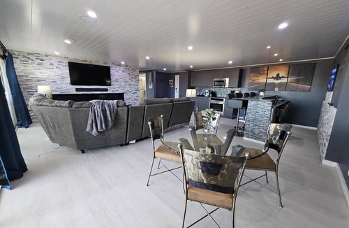 Southeast Colorado Springs Condo | Open and Spacious Condo with Exquisite Views!