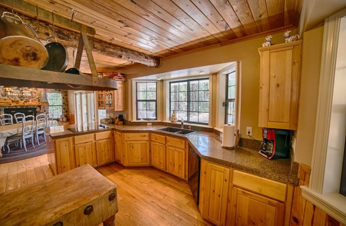 Pinetop Cabin | Open for summer bookings! Ulimate family cabin on 1.5 gated arces. In pines!