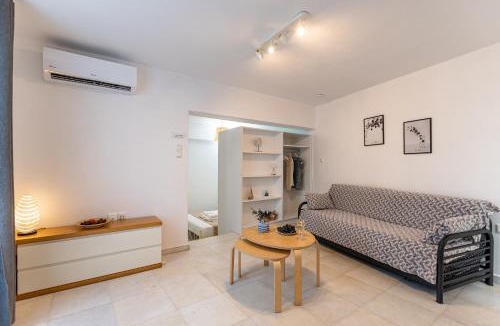 Old Town Naxos Apartment | Optasia - Naxos Center Cozy House