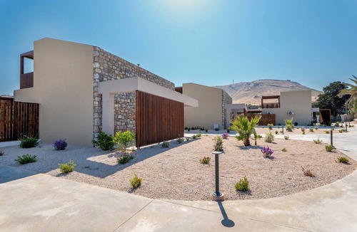 Lardos Villa | Orama Sunset | Emily Villa