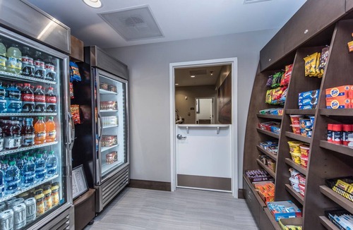 Mount Pleasant Apartment | Outdoor Pool + Free Wi-Fi | Great Location!