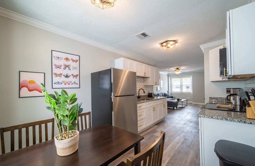 East Ocean View Apartment | OV Mosaic - Misty Suite