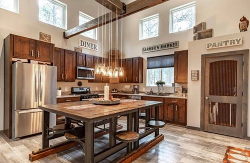 Williams House | Owl's Nest Tall Pines Retreat