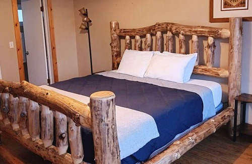 Marysvale Hotel | Paiute Trails Inn