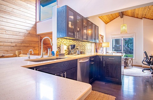 Elkhorn Village Condo | Panoramic Views! Designer`s Condo on Golf Course W/resort Amenities
