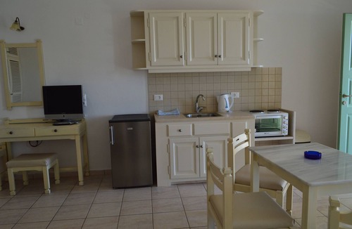 Agios Ioannis House | Panthea Residence