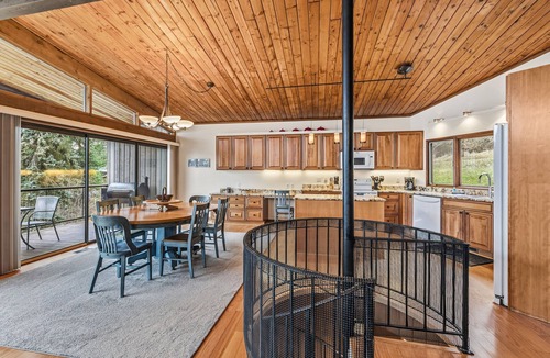 Coeur d'Alene House | Paradise Regained: Waterfront Hideaway with Dock