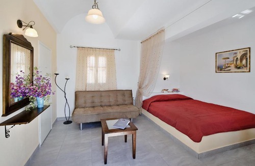 Akrotiri Apartment | Paradise Resort