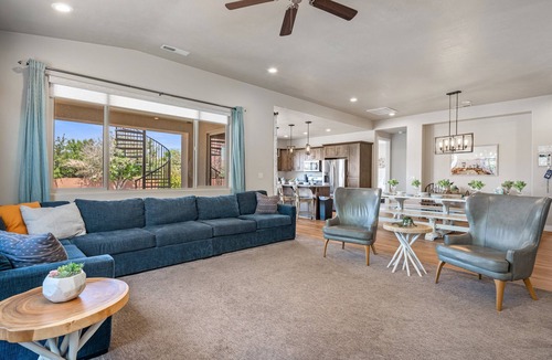 Santa Clara House | Paradise Village 16: Sleeps 30, Private Theater and 20 Person Hot Tub, Resort Water Park