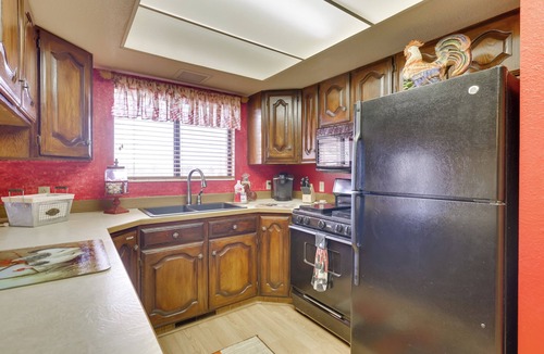 Parowan House | ‘Parowan Escape’ with 2 Game Rooms, Deck & Yard!