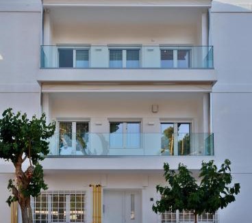 Thissio Apartment | Parthenon Rooftop Luxury Apartments by Live&Travel