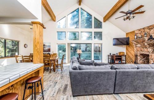 Shaver Lake House | Paw's Cabin