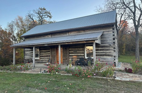 Frenchburg Cabin | Peaceful 2-bedroom cabin on Sheltowee Trail leading into Red River Gorge
