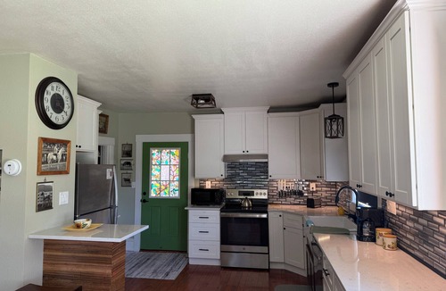 Cataldo House | Peaceful 3-bedroom farm house with AC in charming Cataldo