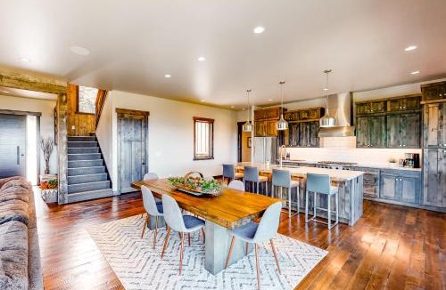 Lakeside House | Peaceful Bay Getaway